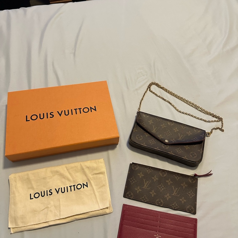Louis Vuitton Monogram Chain Clutch